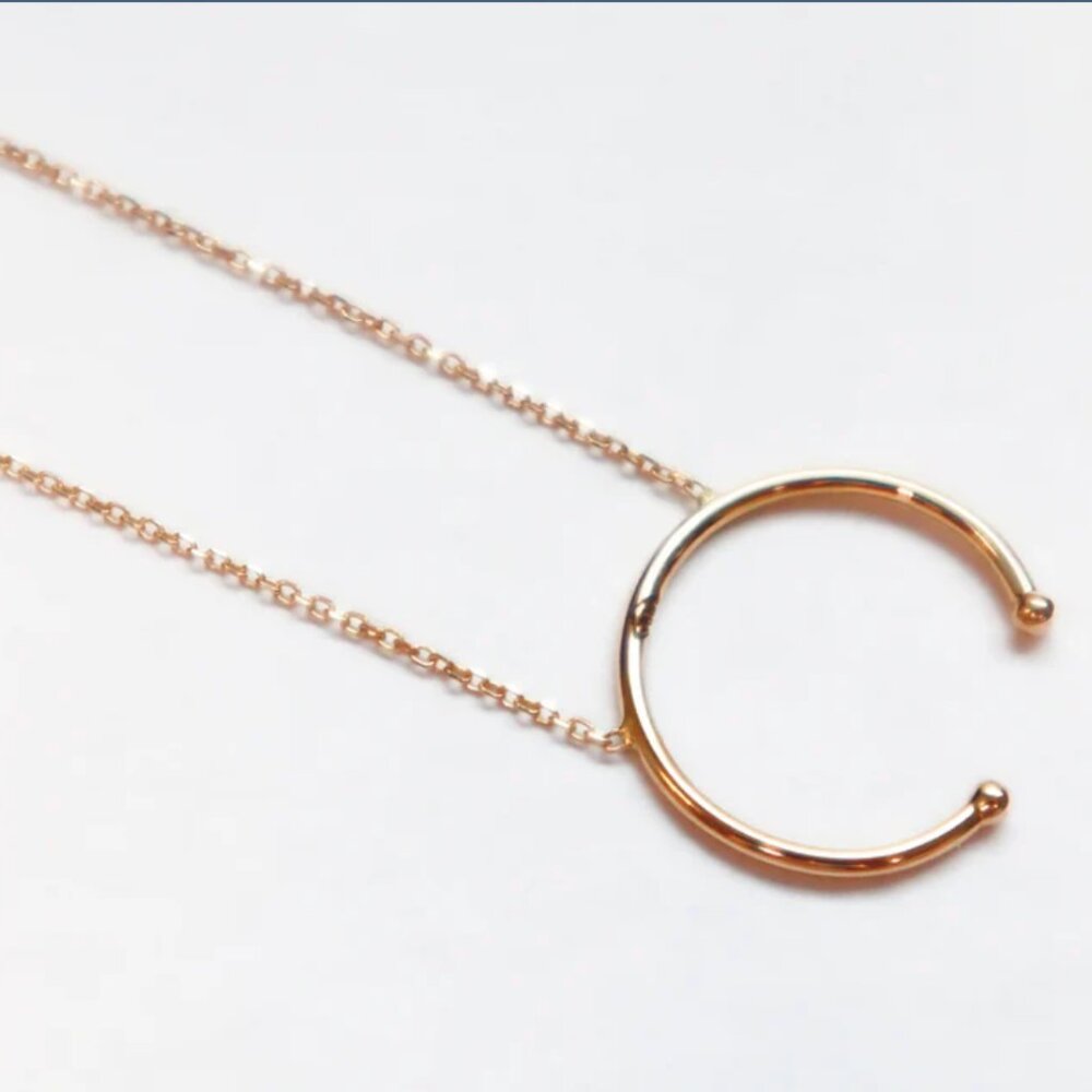 18k Yellow Gold Circle Necklace - Picture 3 of 6